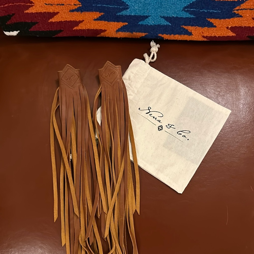 Nena & Co Cafe leather tassels with snaps
